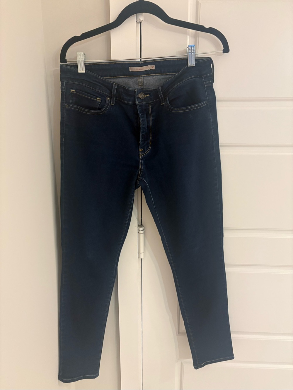 Levi's Skinny Jeans in deep indigo blue